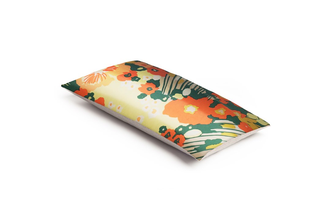 Mrs.Me Cushion Vintage Flowers 1920x1200
